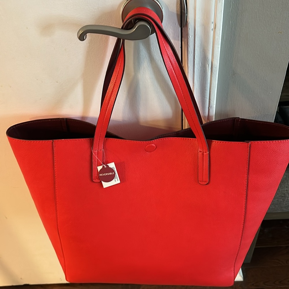 Brand New: Large Reversible Red Target tote bag with magnetic top closure - Picture 2 of 4